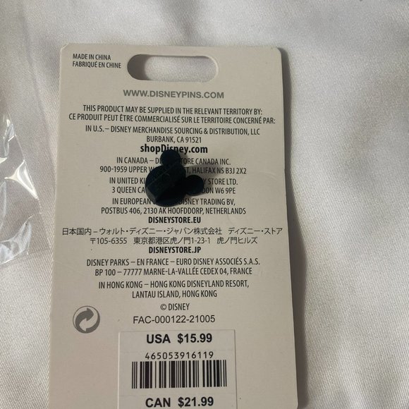 DISNEY CRUELLA KEY AND LIMITED EDITION PIN (NEW) - Picture 5 of 6